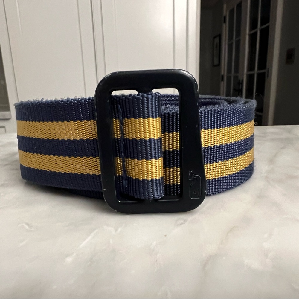 Vineyard Vines Navy Gold Stripe Web Belt Whale Buckle Size S